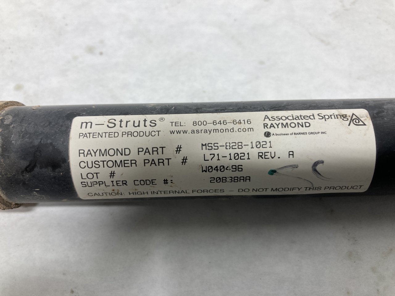 L71-1021 | Kenworth T880 Hood Shock for Sale