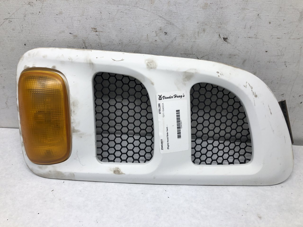 A17-13537-001 | Sterling L8513 Hood Side Vent for Sale