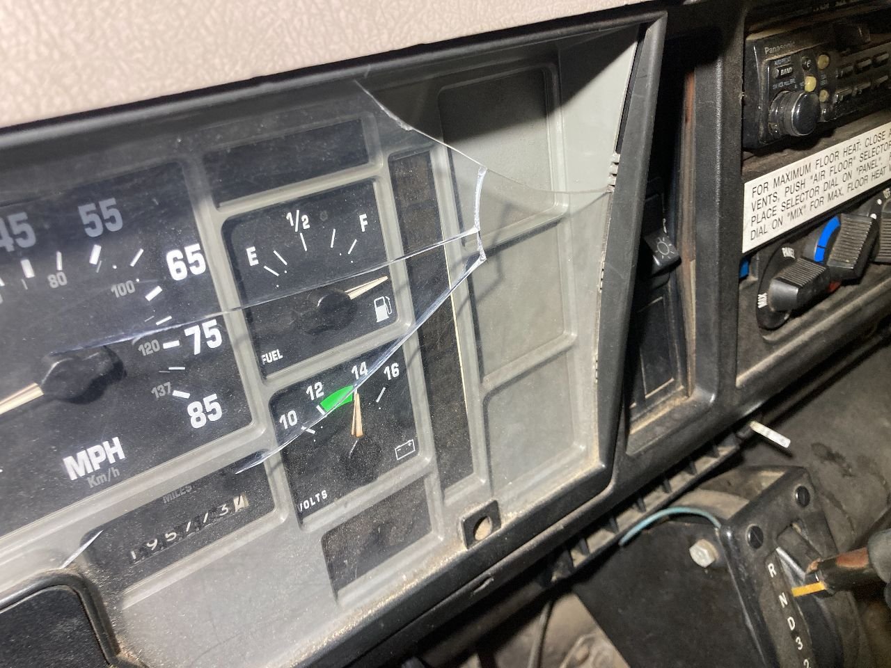 3514868C3 International 4700 Speedometer Instrument Cluster for Sale