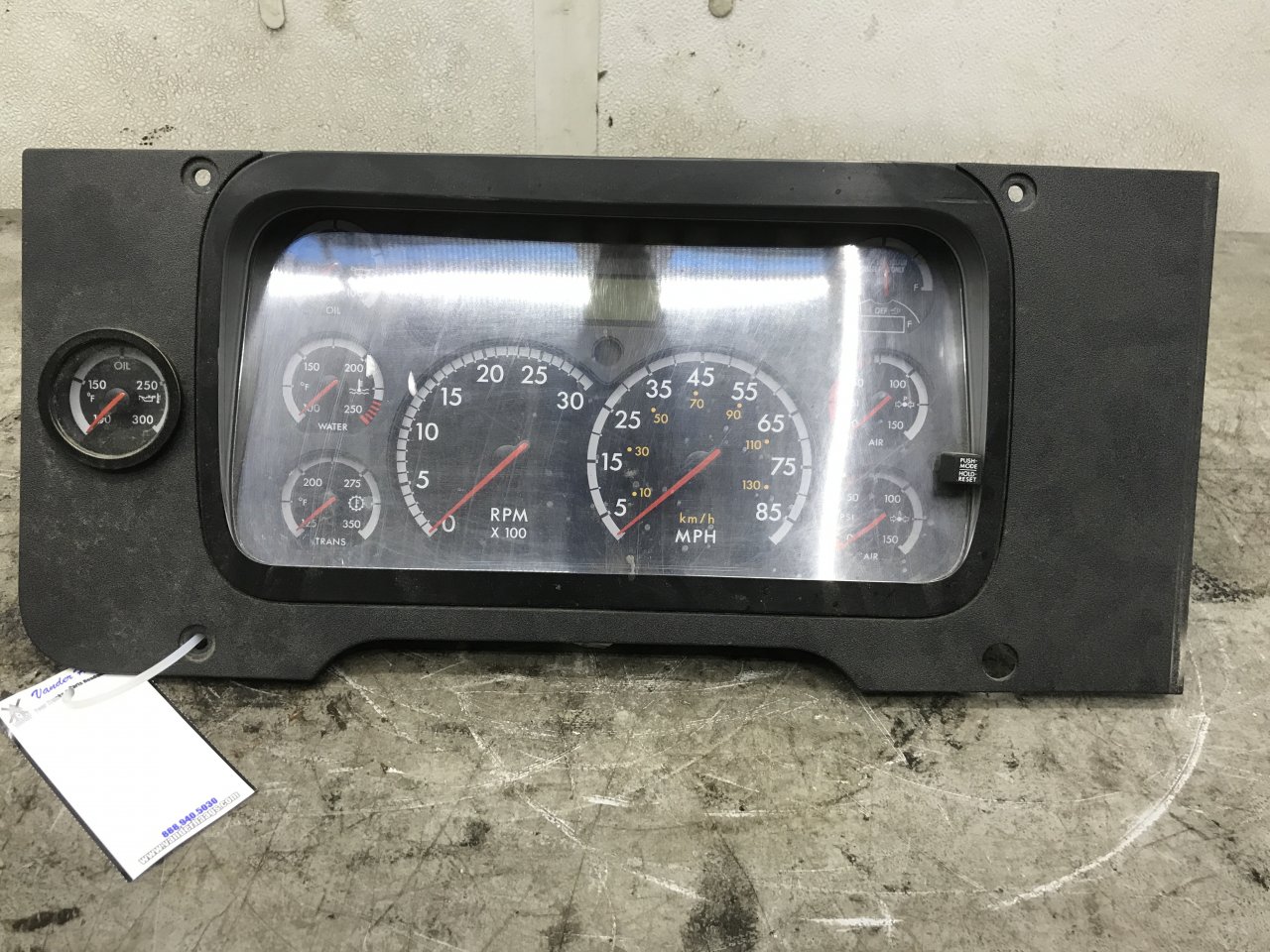 A226990001 | Freightliner CASCADIA Speedometer Instrument Cluster for Sale