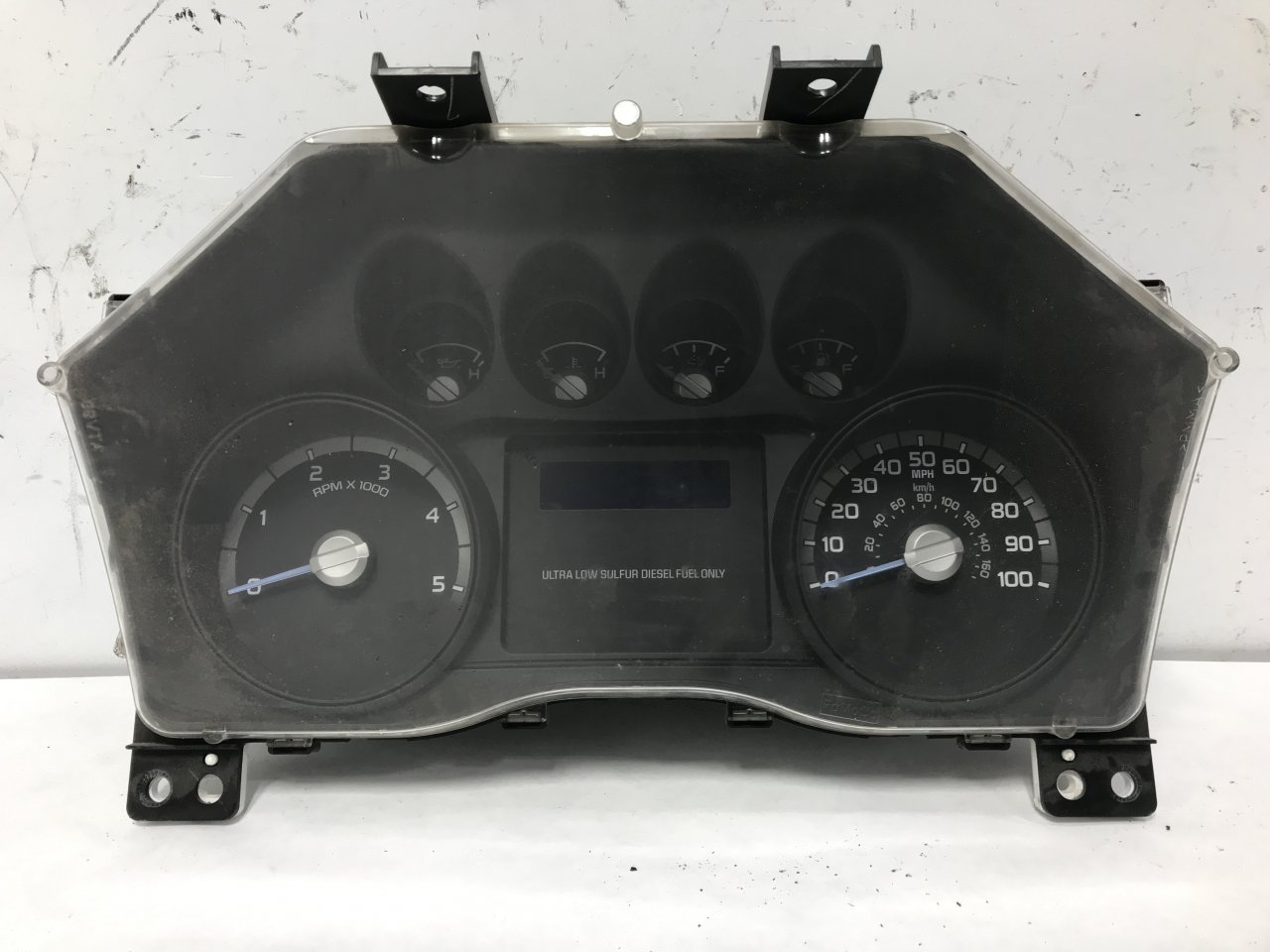 BC40-10849-CA | Ford F650 Speedometer Instrument Cluster for Sale