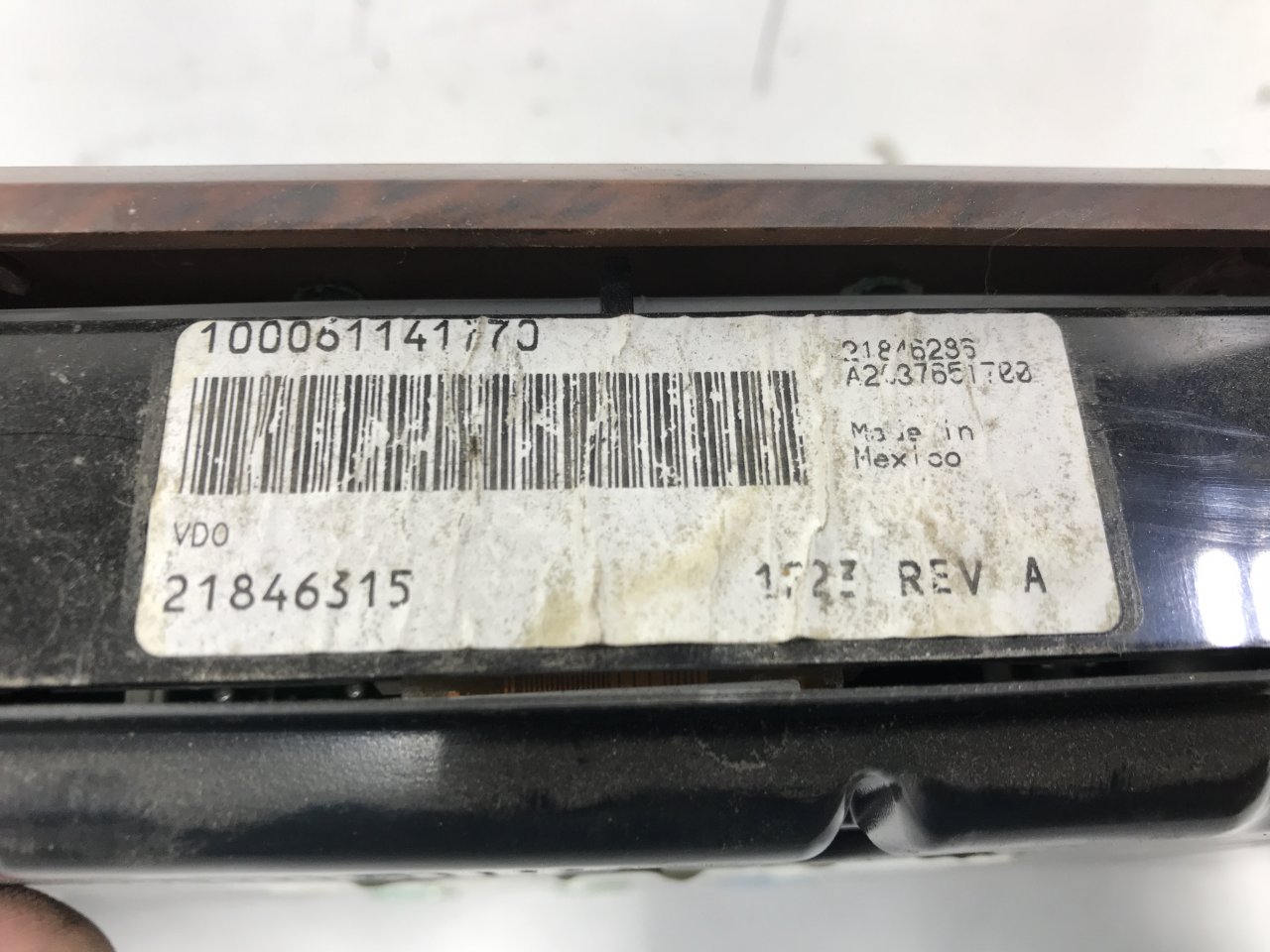 Mack GU813 Speedometer Instrument Cluster for Sale