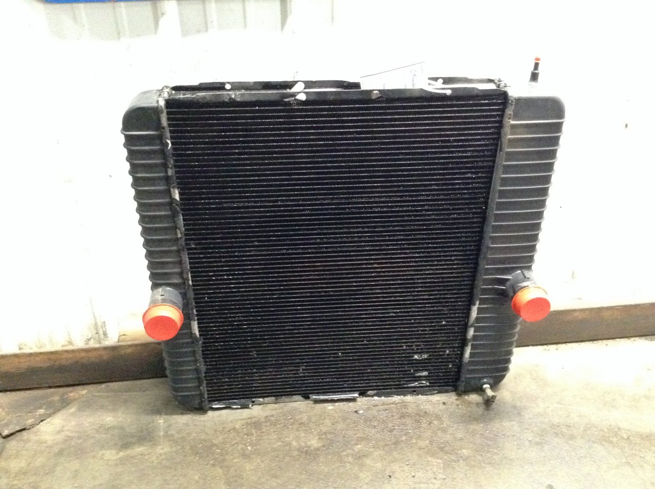 3e0141000000 Radiator International 4200 Radiator for Sale