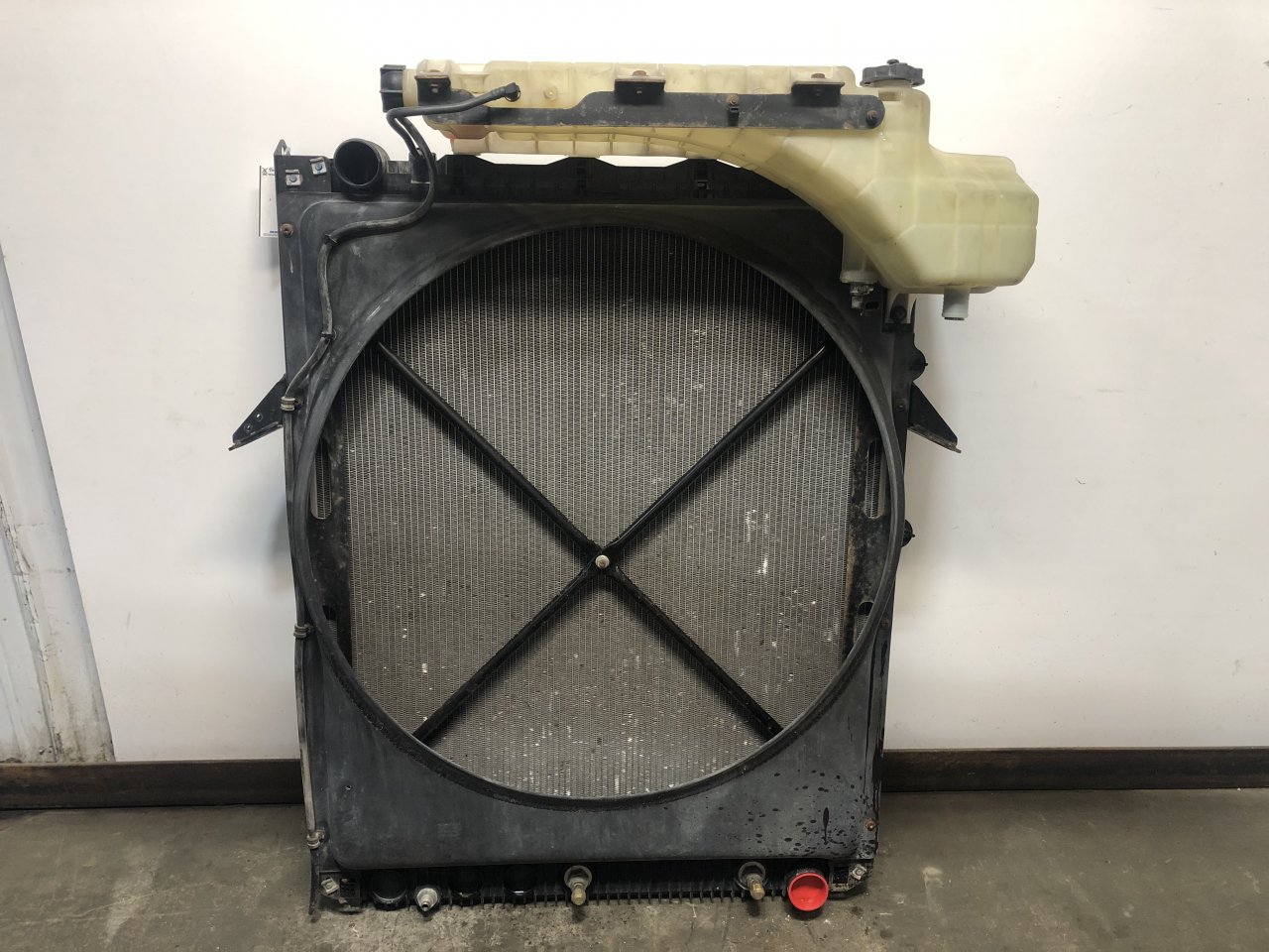 21593038 | Mack CXU613 Radiator for Sale