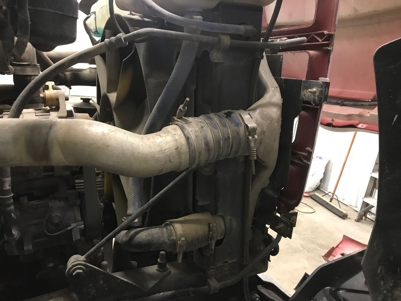 Ford L8501 Radiator for Sale