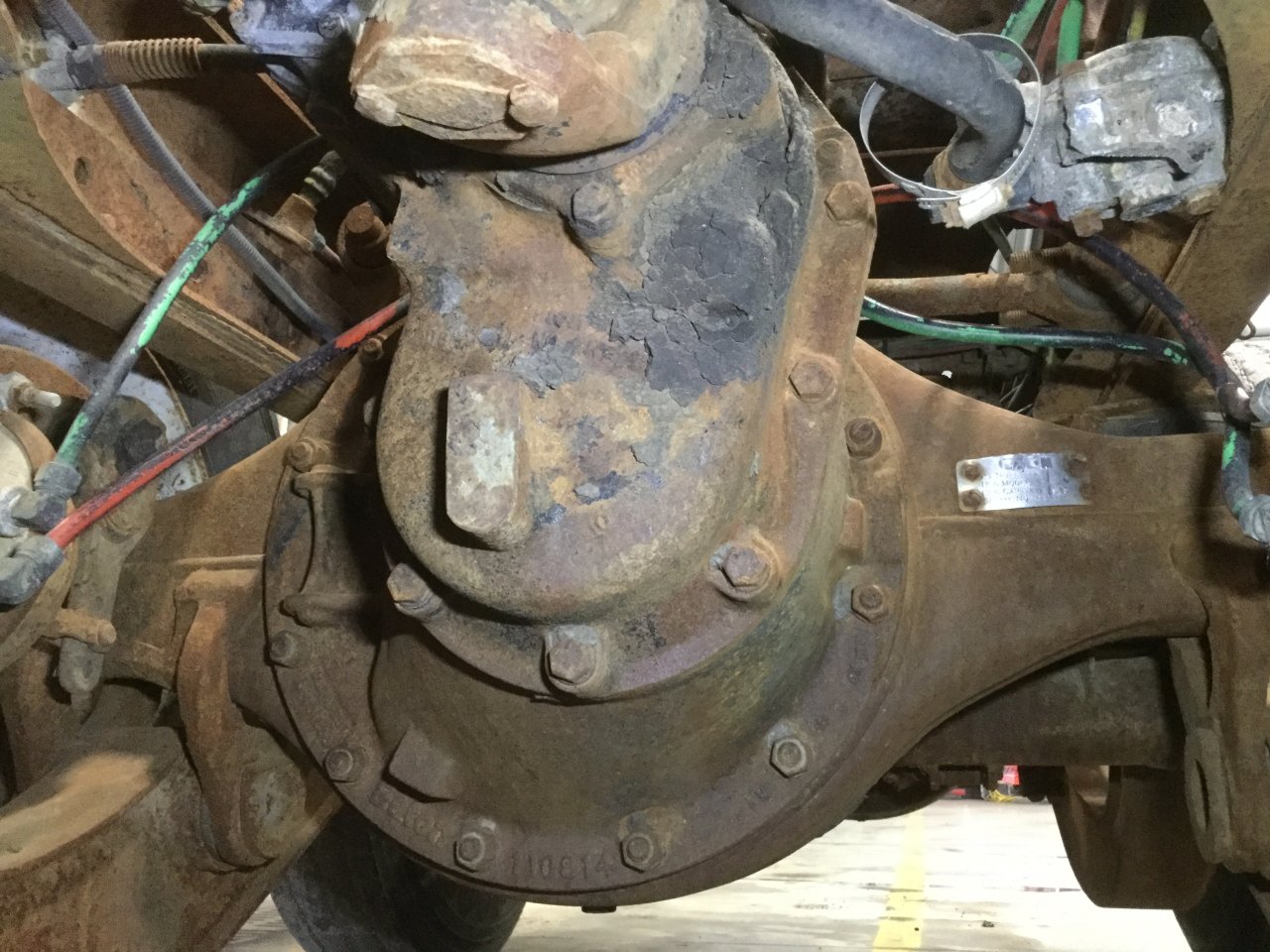 110814 | Eaton DS381 Front Differential Assembly for Sale