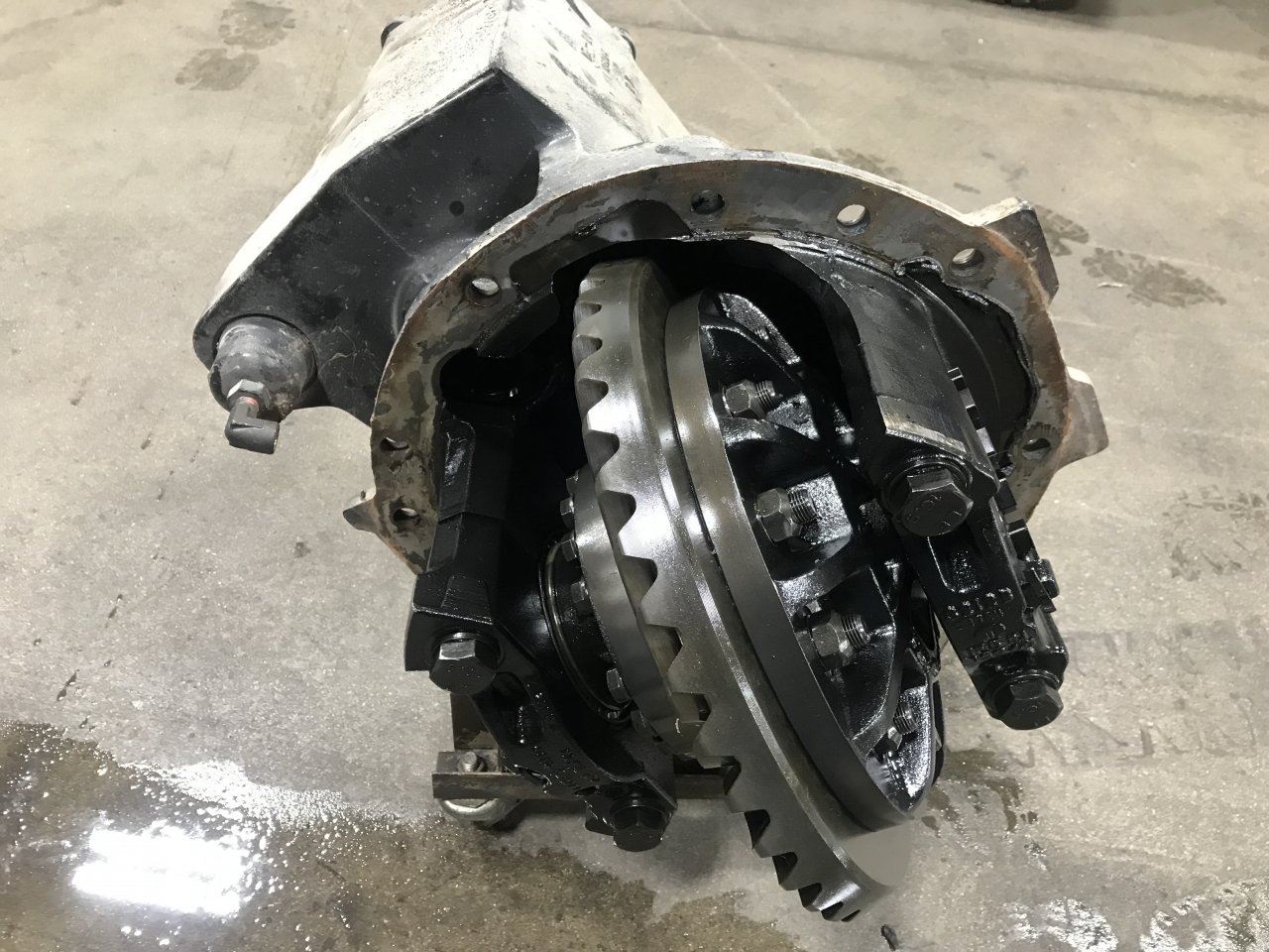 RD17145 | Meritor RD17144 Front Carrier | Differential Assembly for Sale
