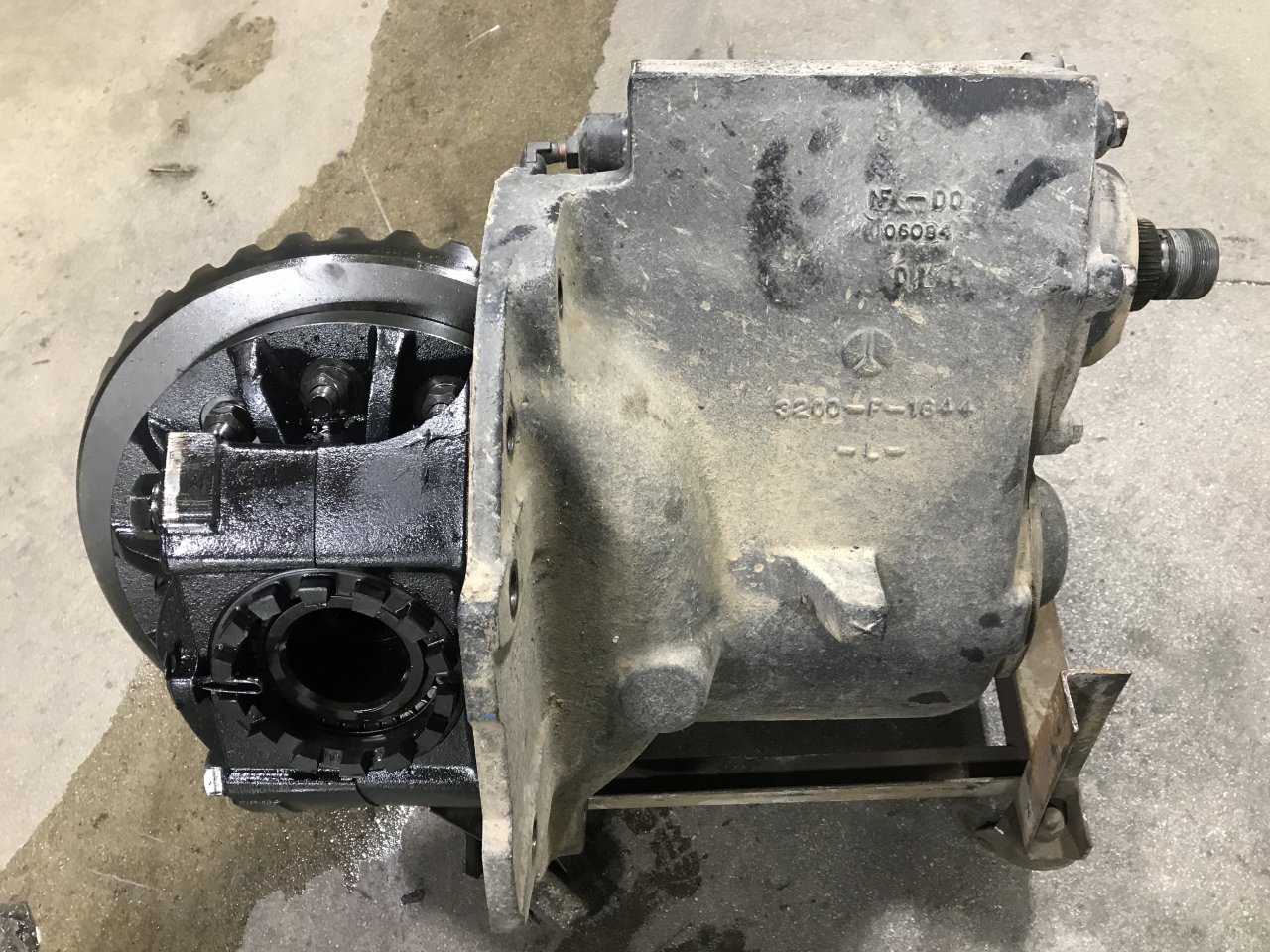 RD17145 | Meritor RD17144 Front Carrier | Differential Assembly for Sale