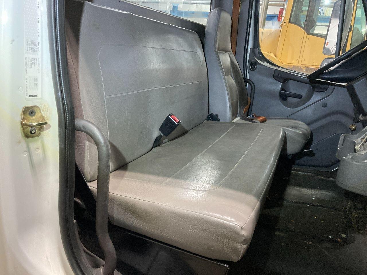 C27-00024-011 | Freightliner M2 106 Seat for Sale