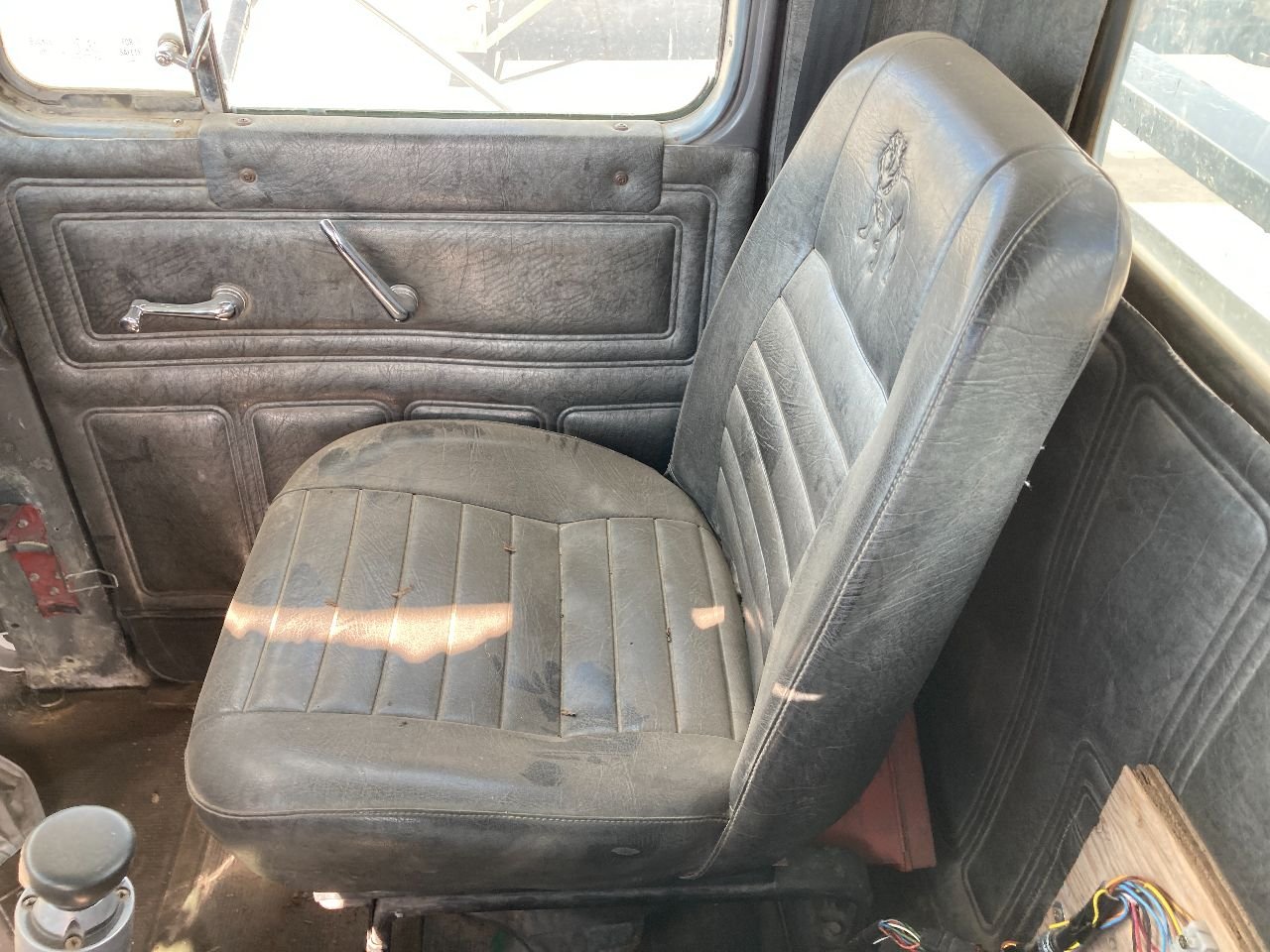 Mack RB600 Seat for Sale