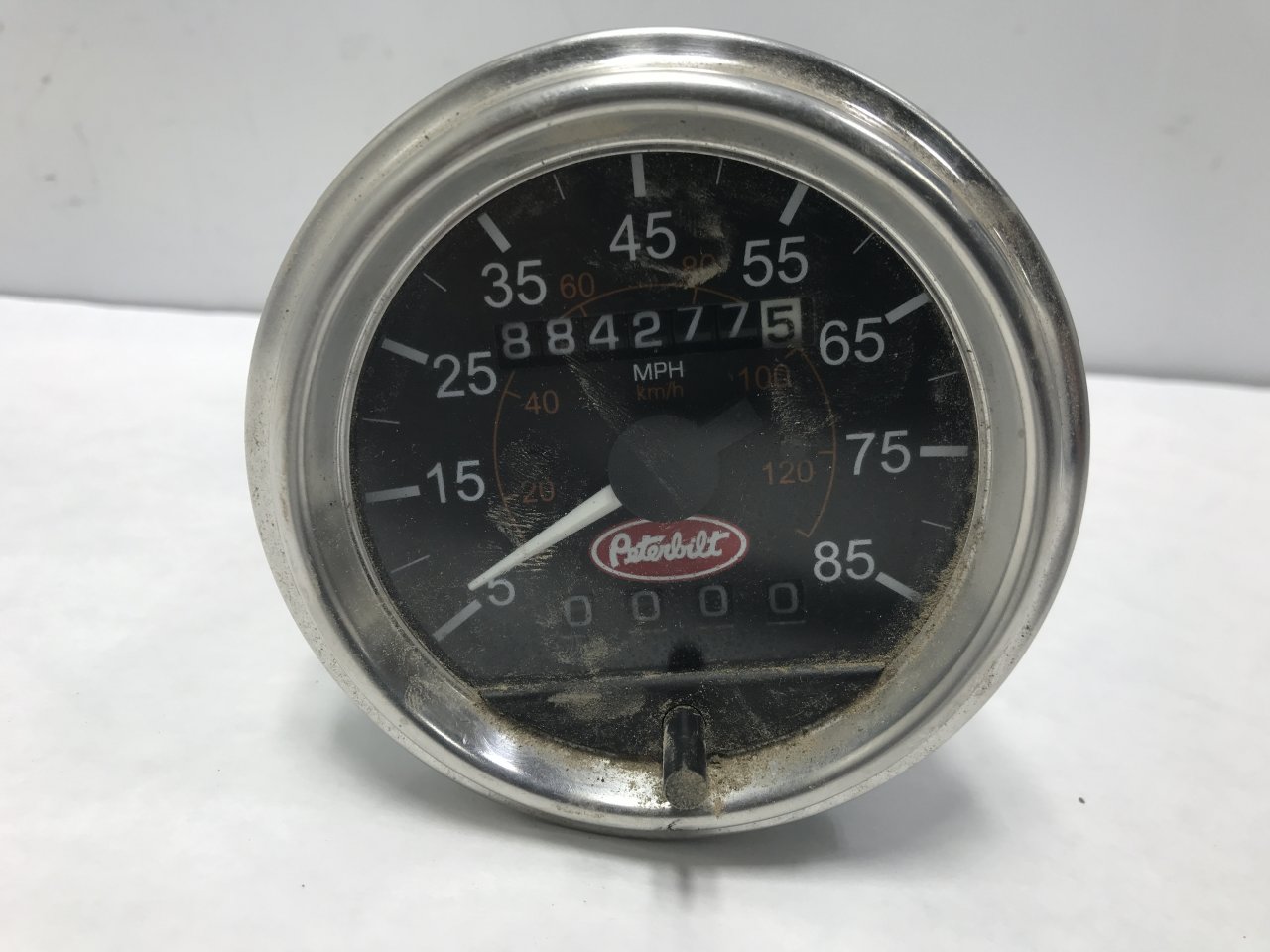 1704372005 Peterbilt 379 Speedometer for Sale