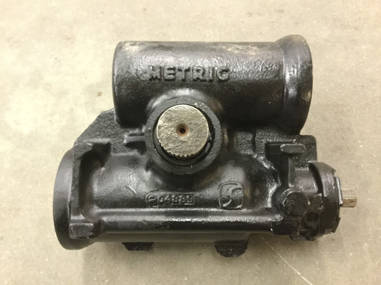 snd-m様 Worm Shaft, Power Steering | Ford | D6NN3A710A