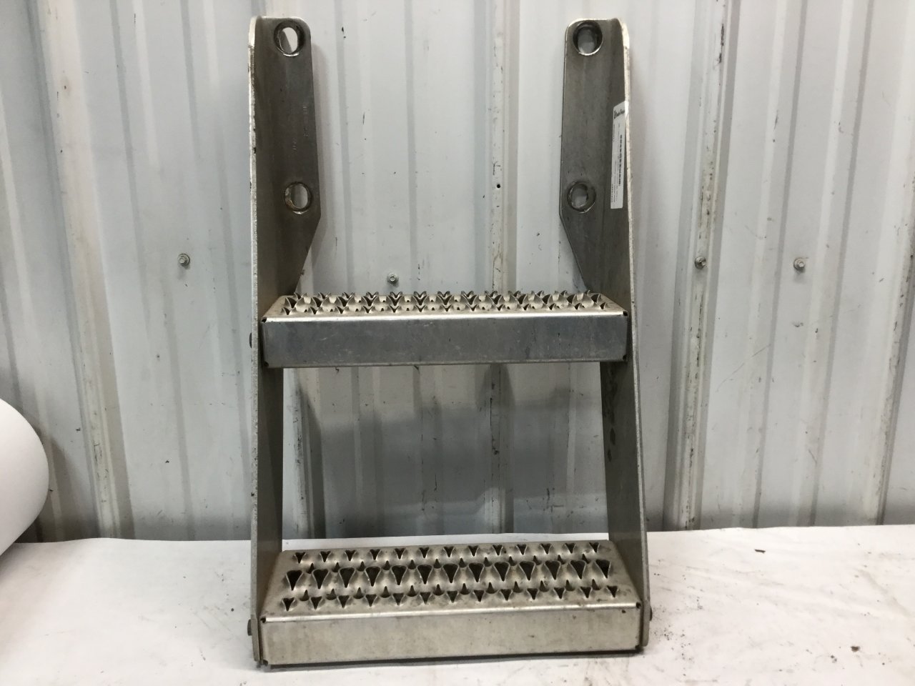 Model Tank KOJEM 26" Fuel Tank Step Fit For Peterbilt All Models Non-slip Fuel Tank Stair Aluminum Silvery Tank Model