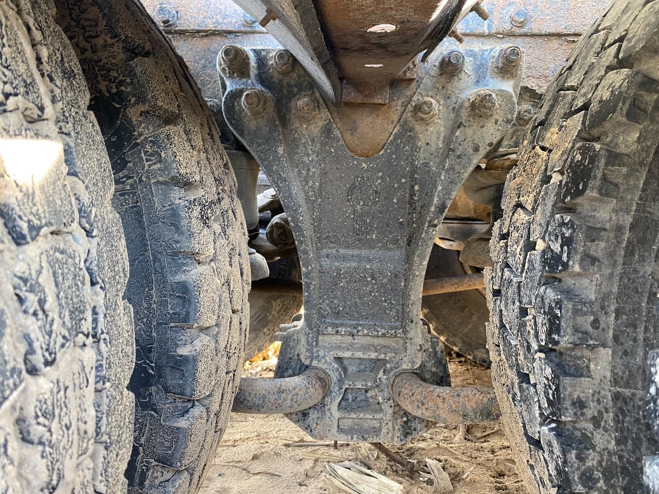 Eaton DS461P Axle Housing for Sale