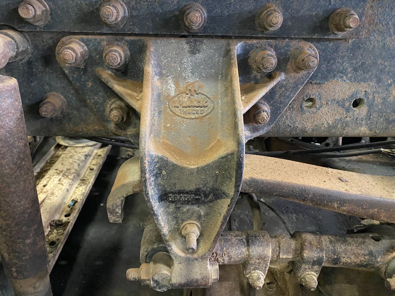 58659-1 | Mack CL600 Suspension Spring Hanger for Sale