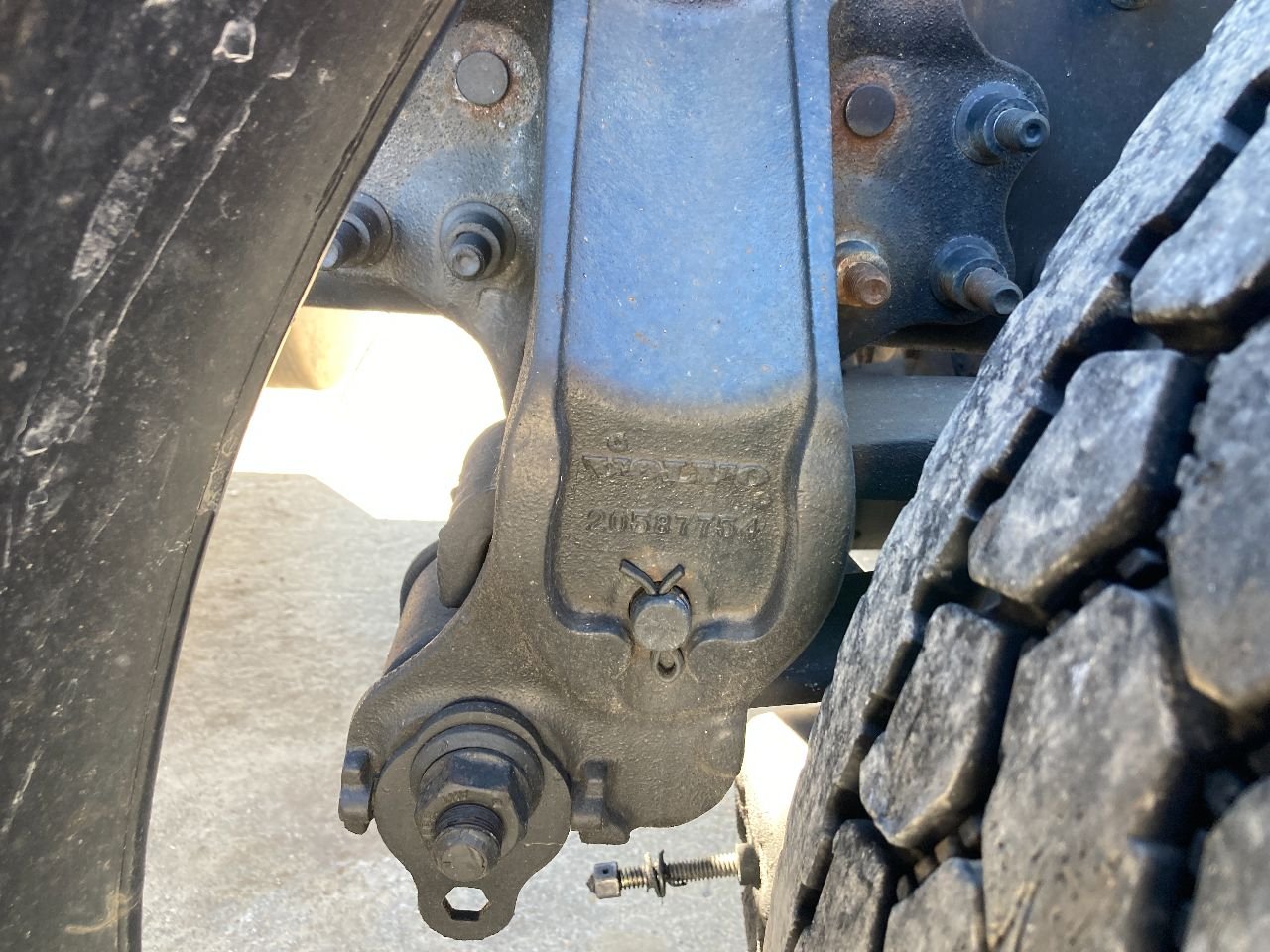 20587754 | Volvo VNM Suspension Spring Hanger for Sale