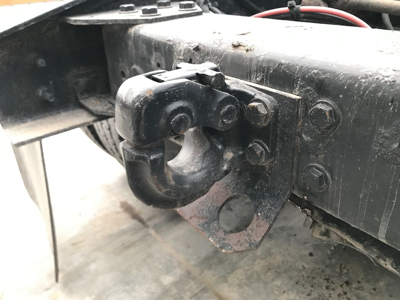 HLHXE03168 Freightliner CASCADIA Tow Hook for Sale