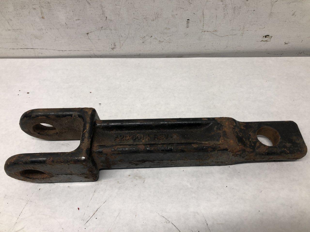 A206014 Kenworth T800 Tow Hook for Sale