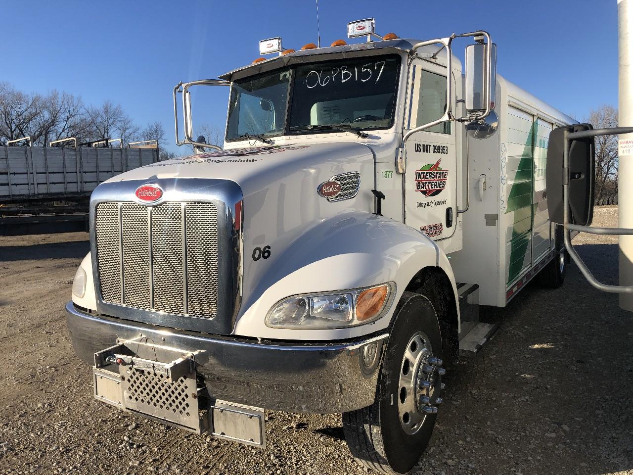 Peterbilt 335 Parts Unit for Sale