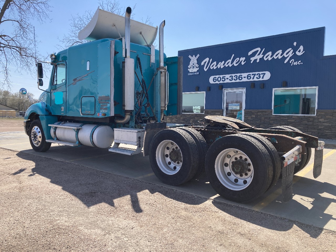 Freightliner COLUMBIA 120 Truck for Sale