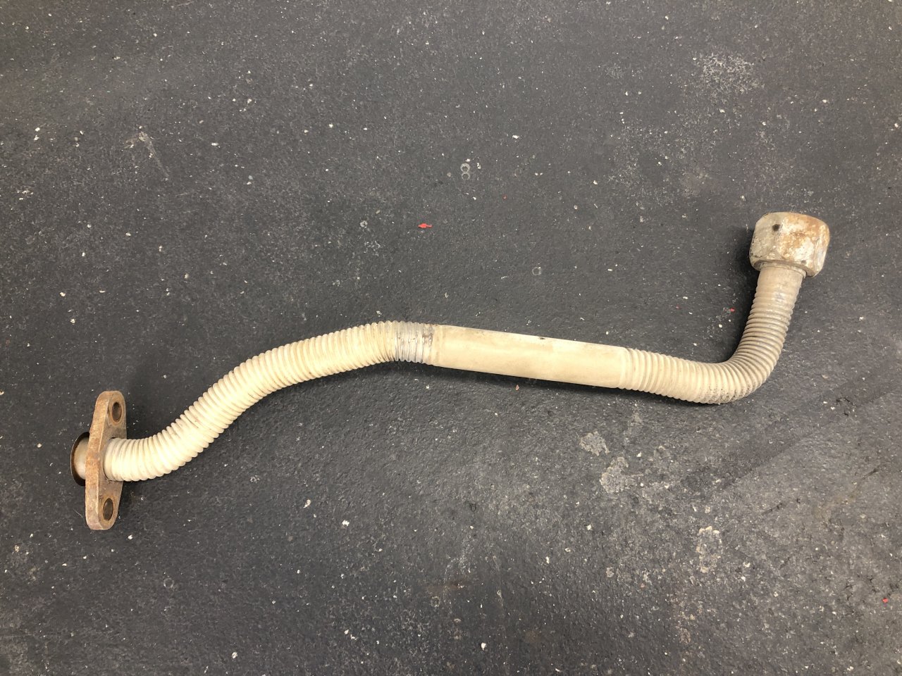 thumbnail image 2 of CUMMINS M11 FLEXIBLE-HOSE 3899412 – Engine Supply Inc 2 of 9