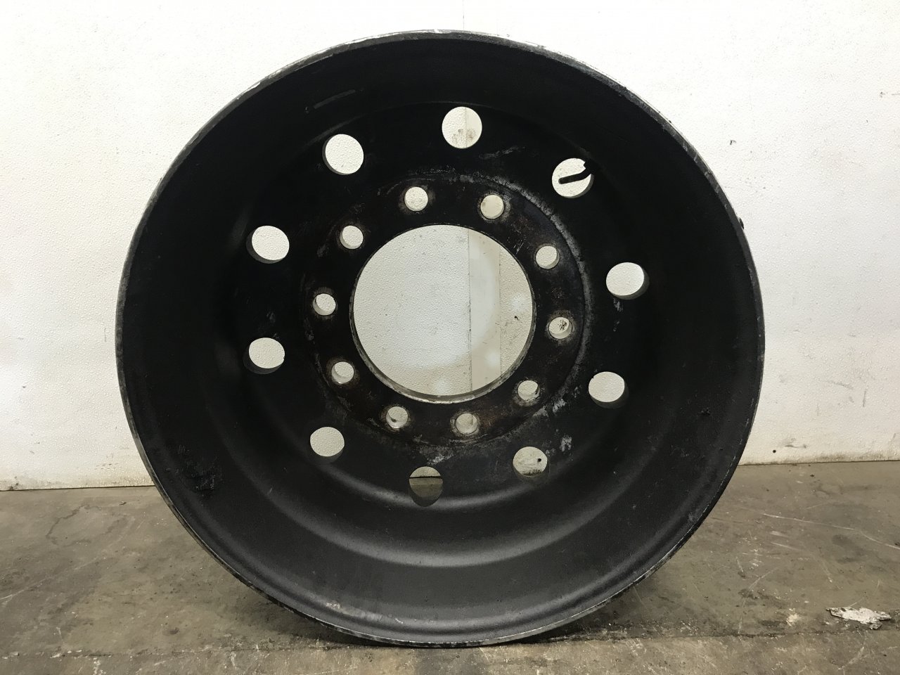 Pilot 22.5 ALUM Wheel for Sale