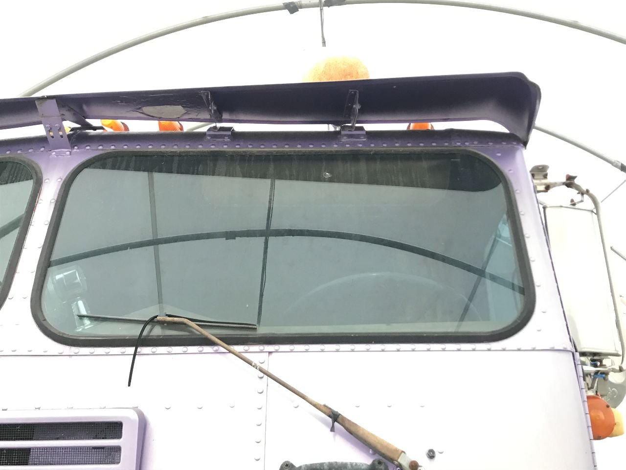 thumbnail image 2 of Green Tinted Windshield Glass For Freightliner FLC120 Classic XL 1989-2010 - Left Or Right 2 of 5