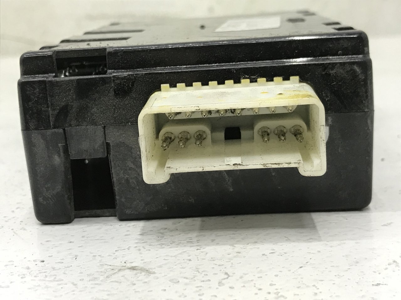 22-49875-00 | Ford A9513 Wiper Control Module for Sale