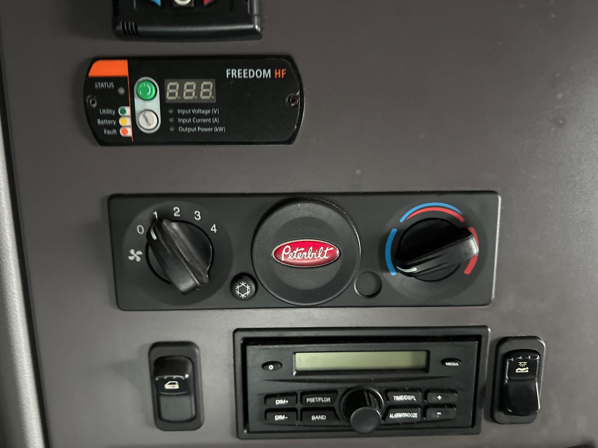 Peterbilt 579 Sleeper Control for Sale