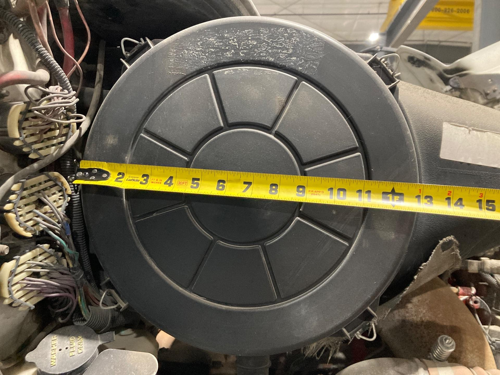 International 9200 Air Cleaner for Sale