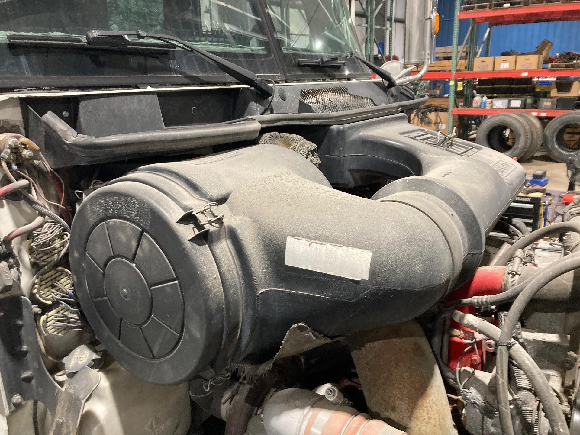 International 9200 Air Cleaner for Sale