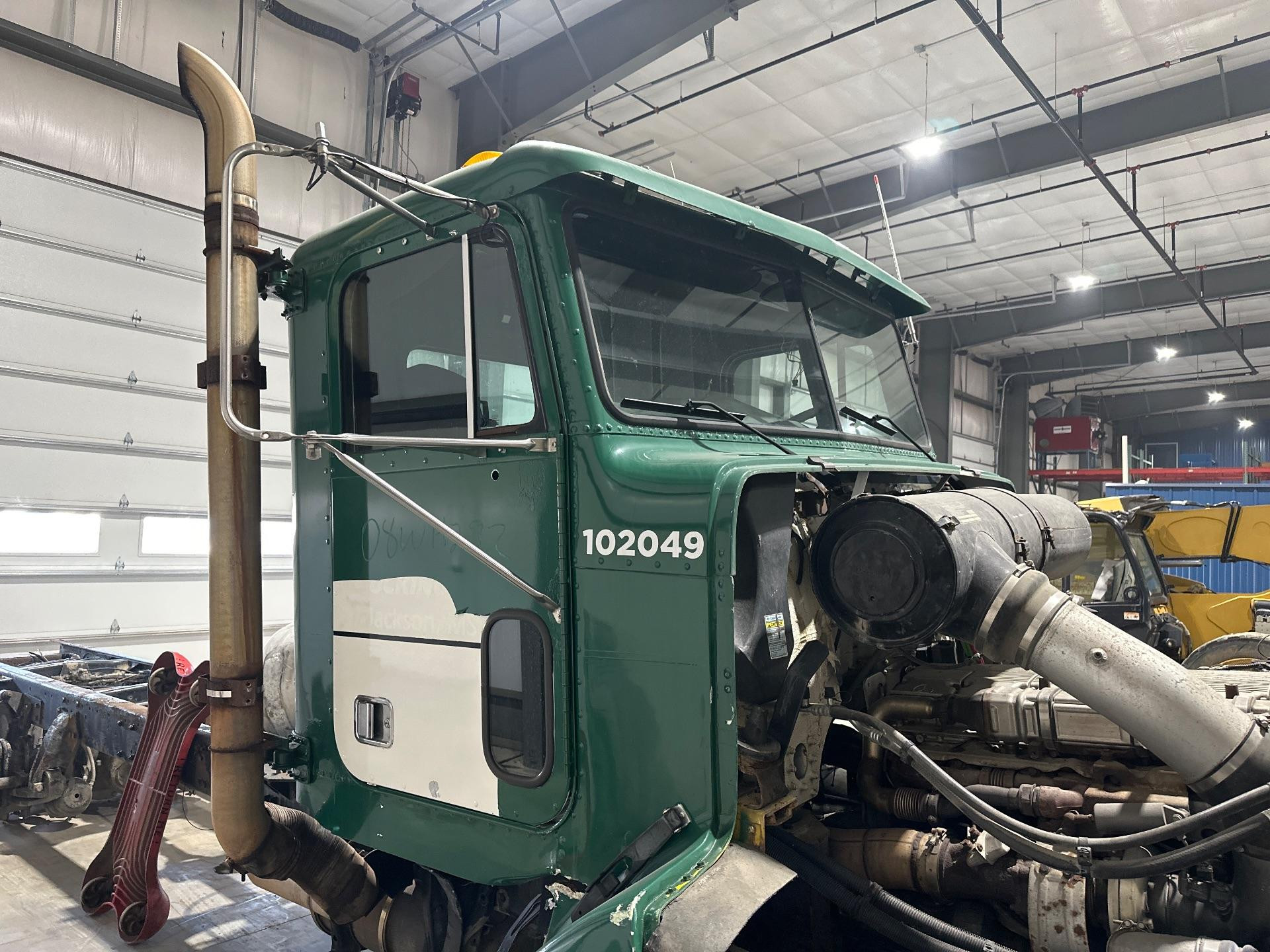 Freightliner FLD120SD Cab Assembly for Sale