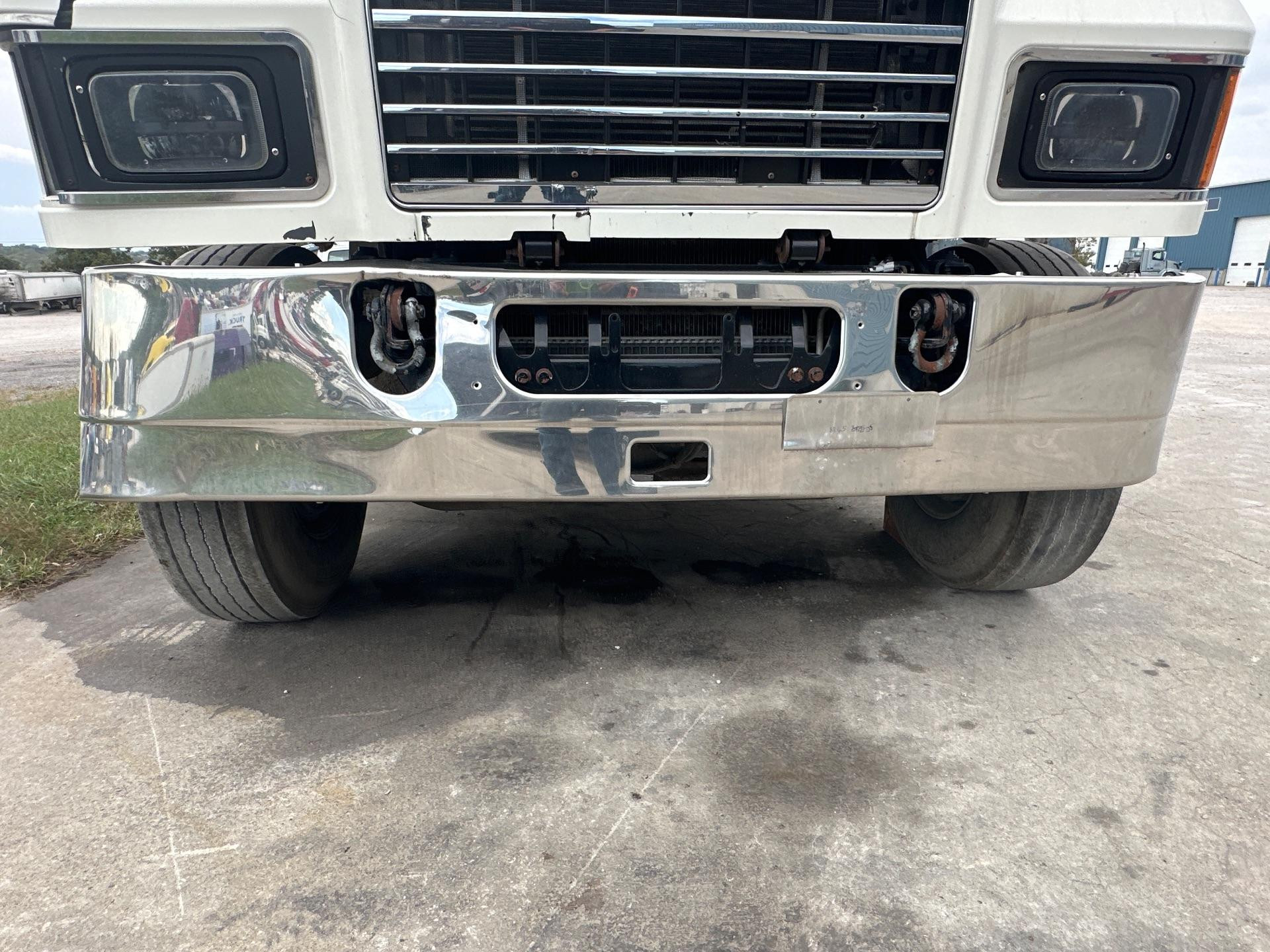 Mack PINNACLE Bumper for Sale, image size:1920x1440