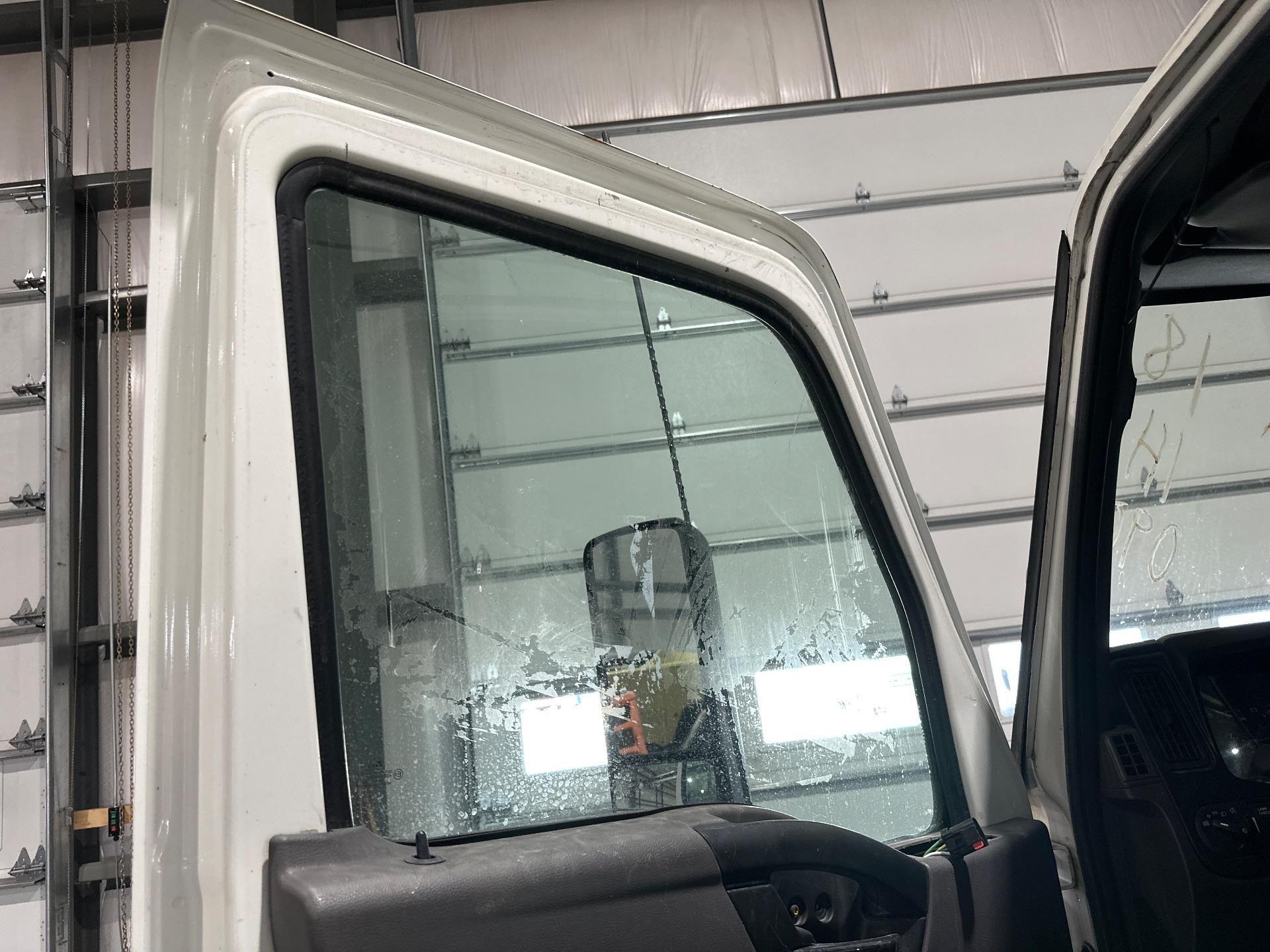 International LT Door Glass for Sale