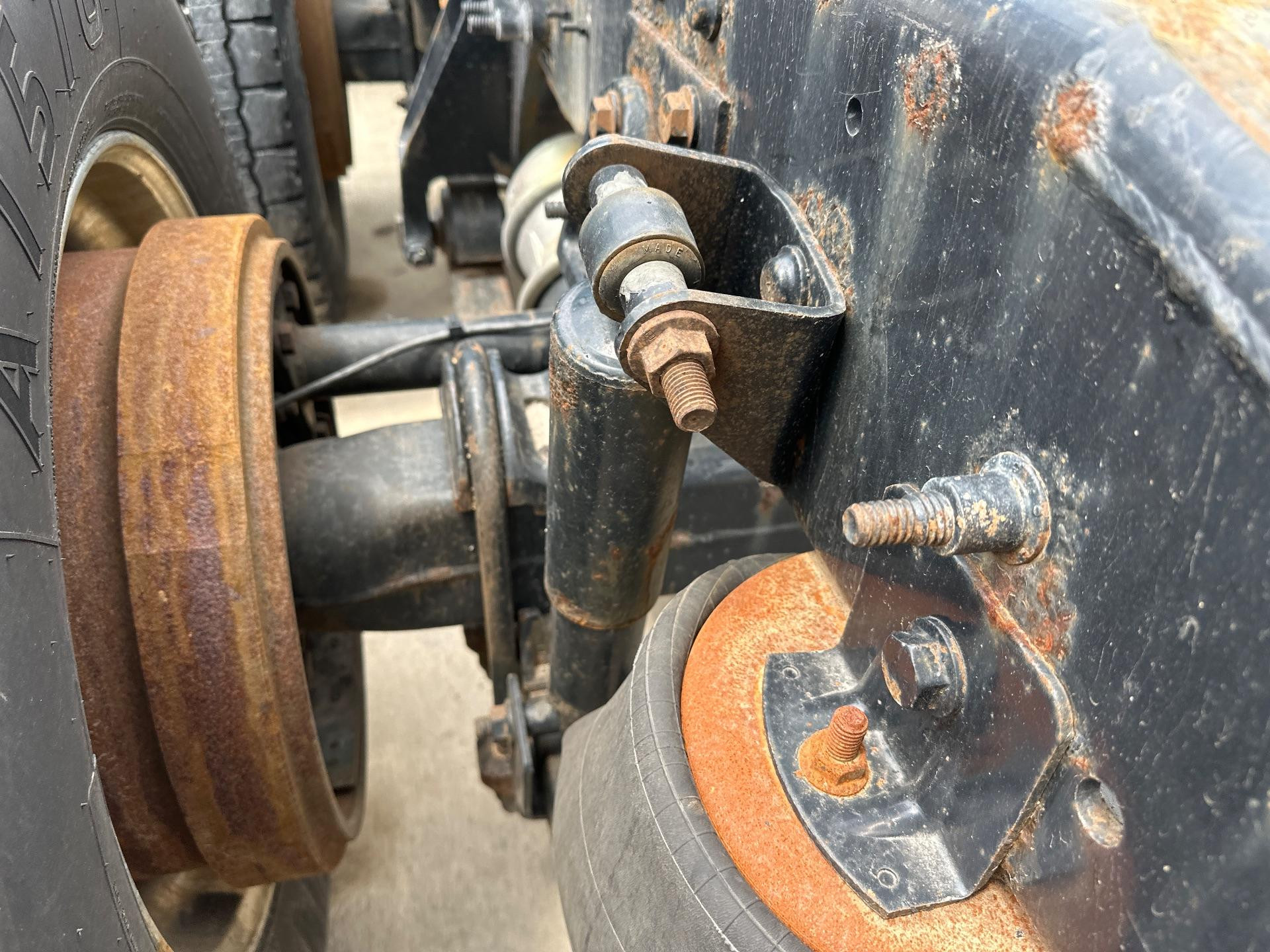 Meritor MR20005 Lift (Tag / Pusher) Axle for Sale
