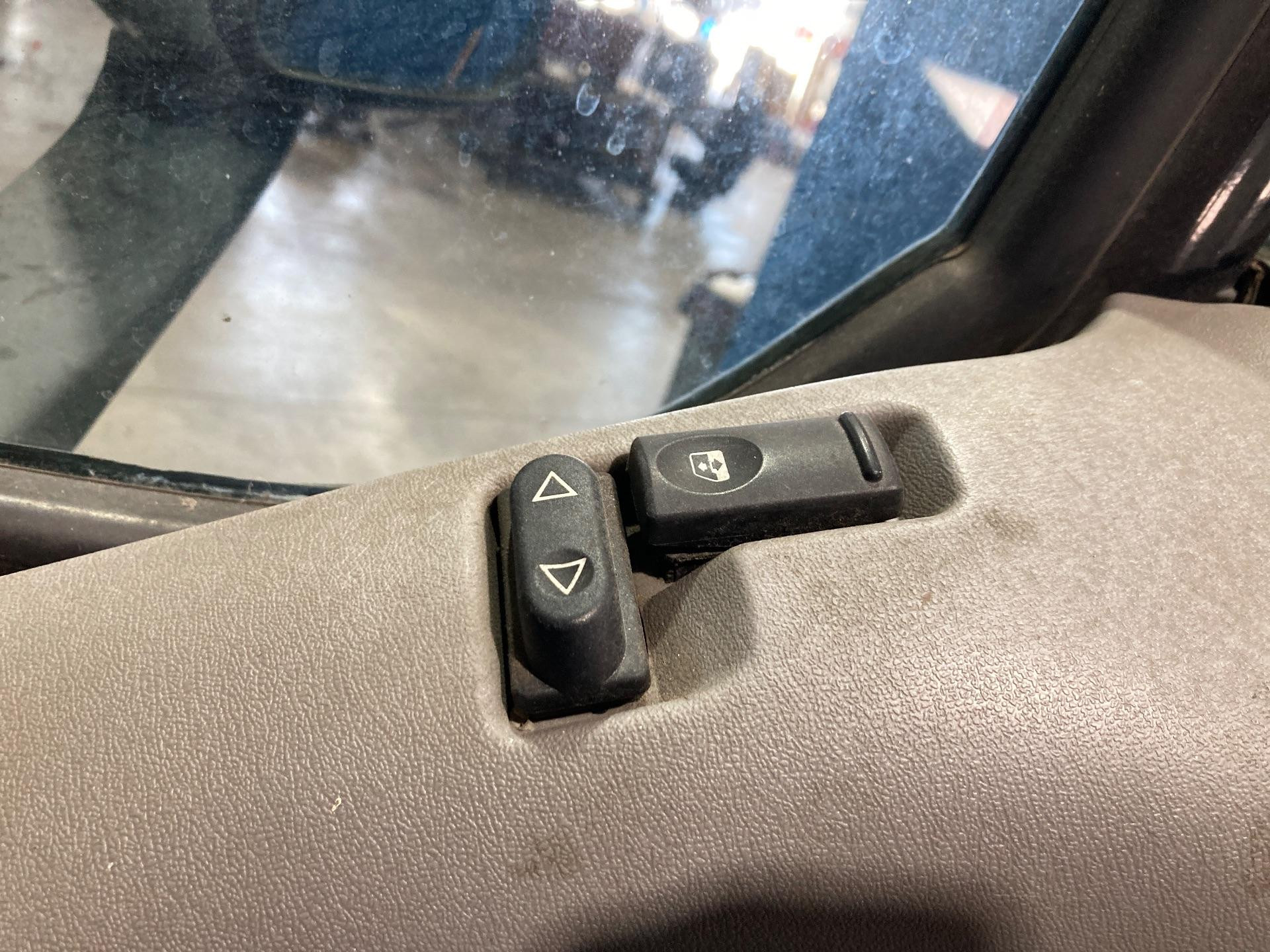 Kenworth T700 Door Electrical Switch for Sale