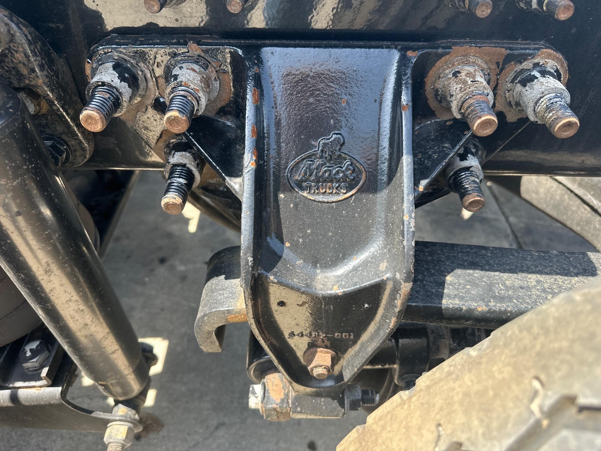Mack CRD151 Tandem CutOff Assembly for Sale