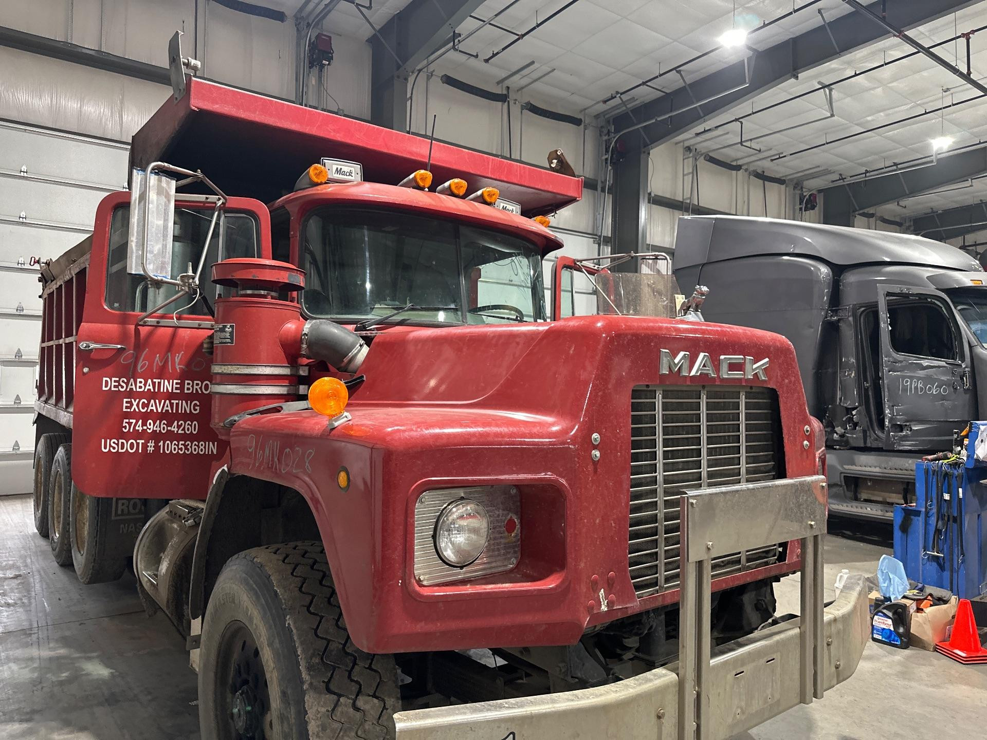 Mack RB600 Hood for Sale