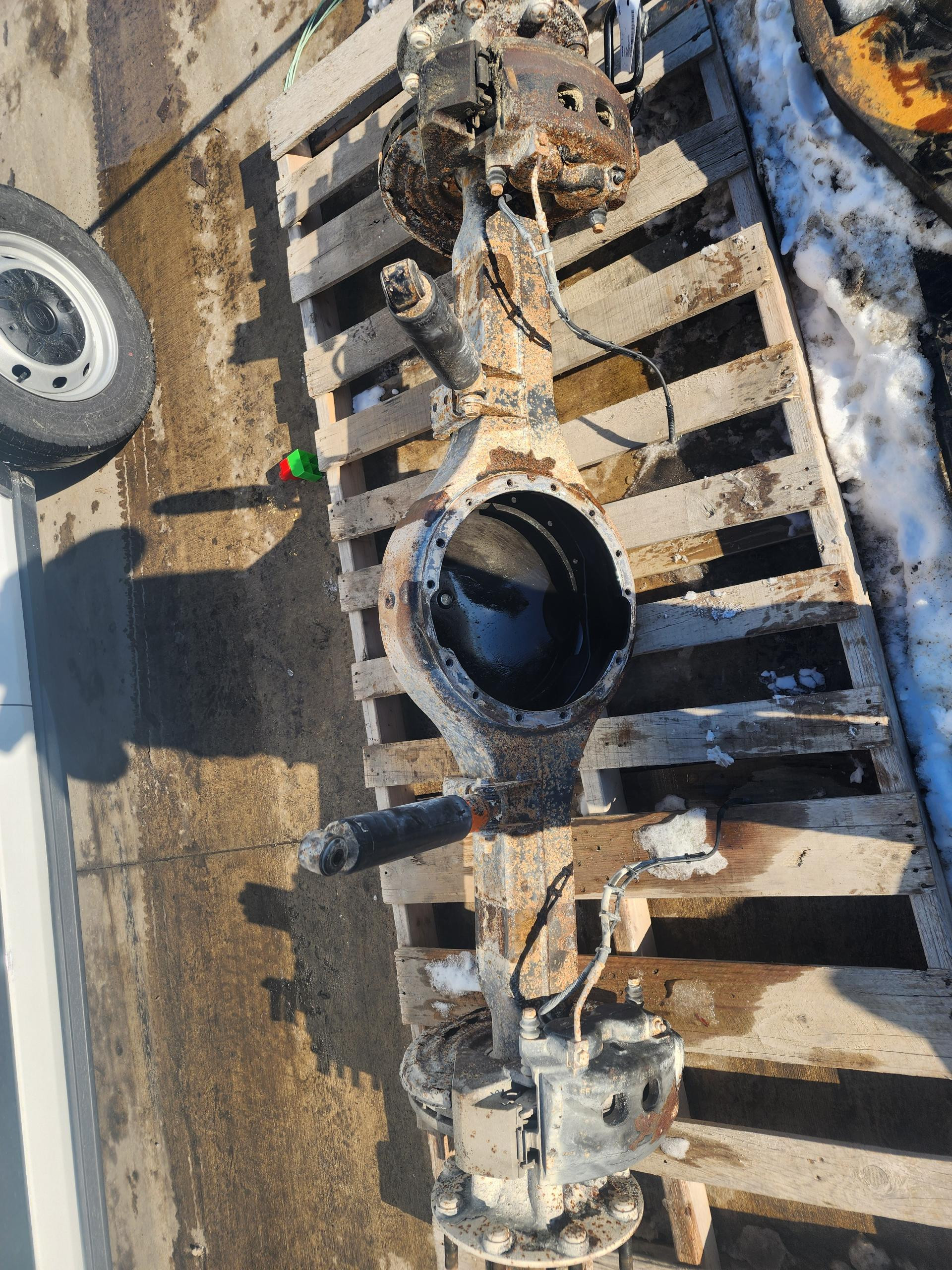 Spicer S135S Axle Housing (Rear) for Sale