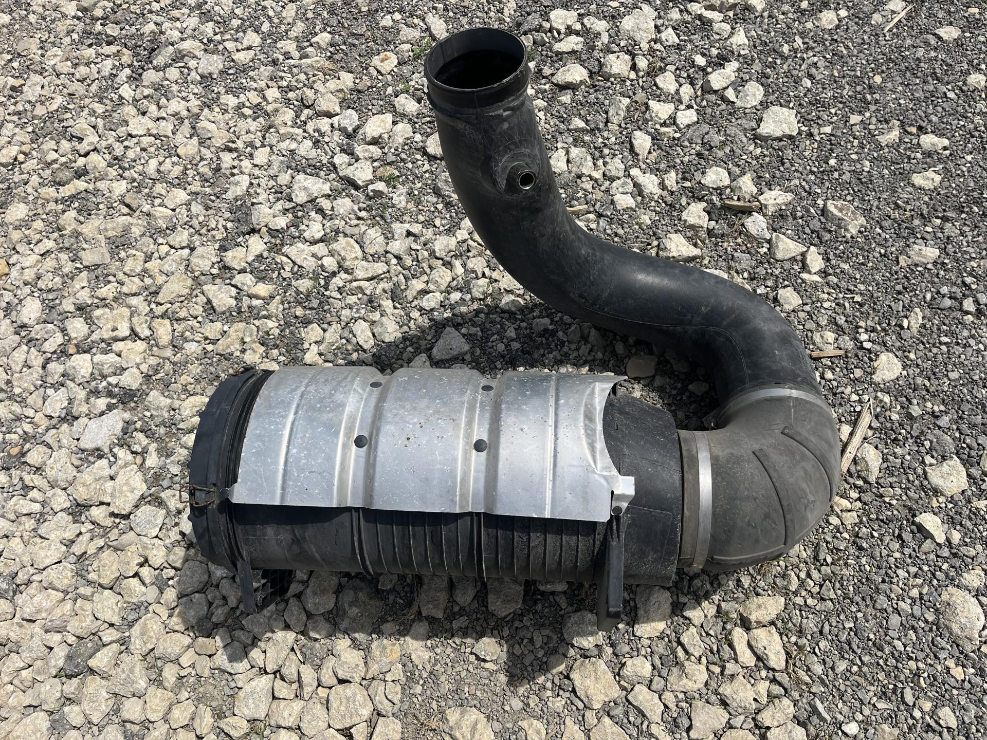 Mack CXU613 Air Cleaner for Sale