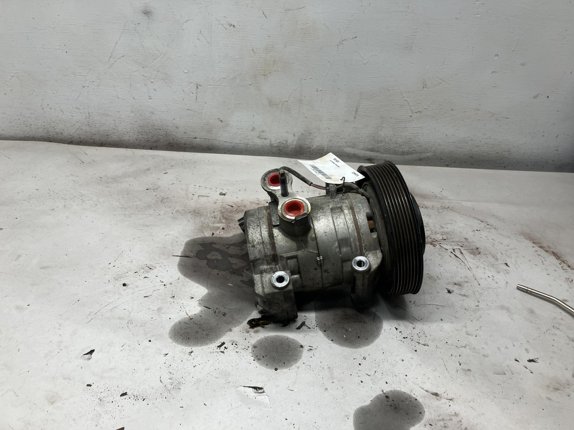 2000 2002 2004 Freightliner Columbia AC Compressor APACC629