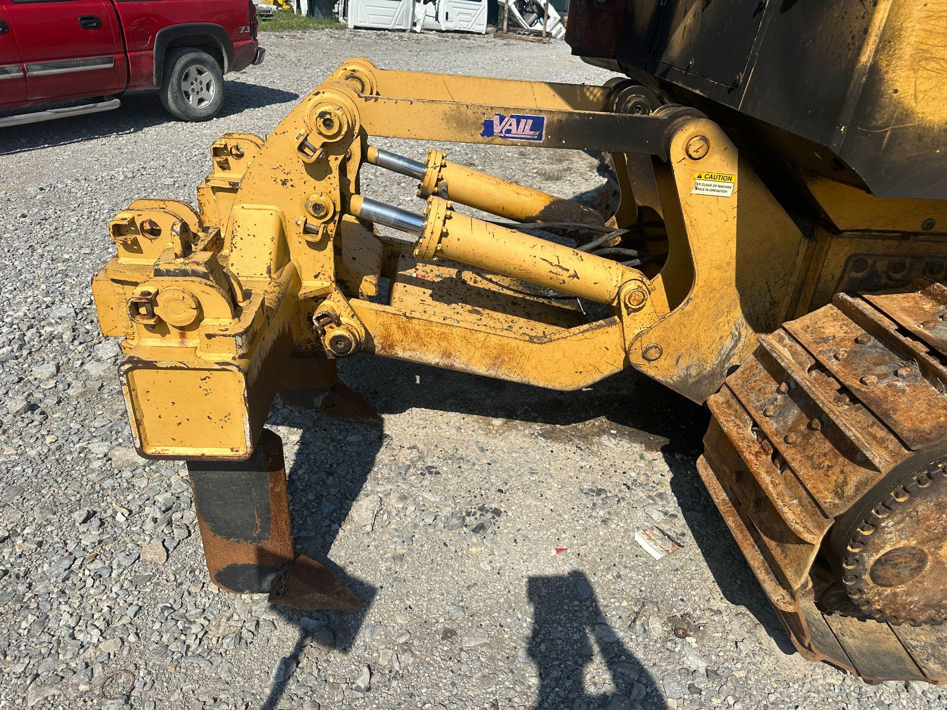 AT364352 | John Deere 750J Attachments, Dozer for Sale