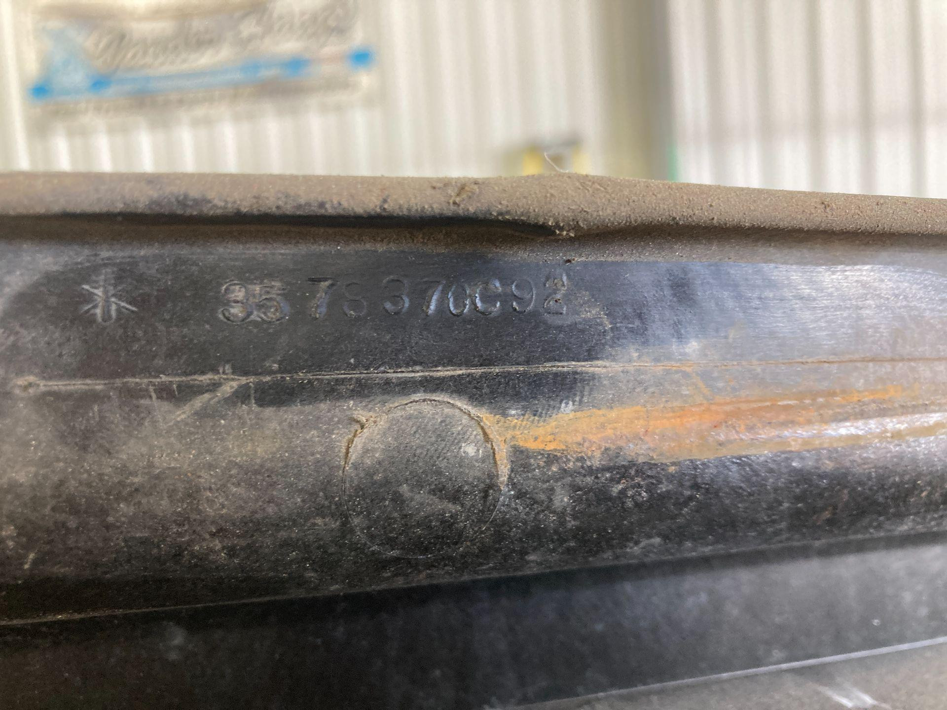 357370C92 International 8600 Battery Box Cover for Sale