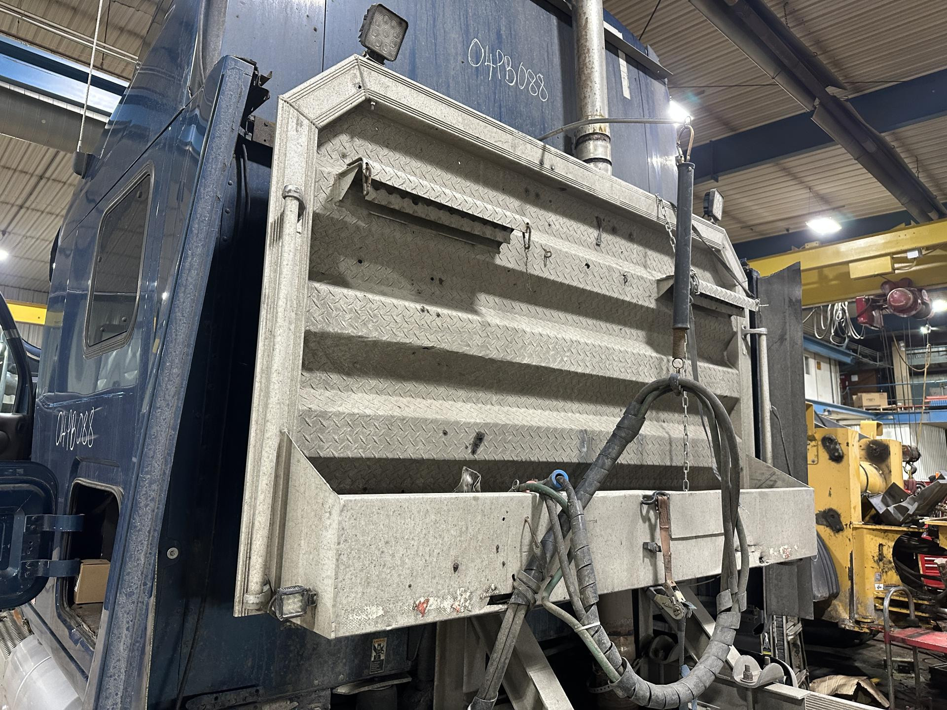 Peterbilt 387 Cab Protector / Headache Rack for Sale