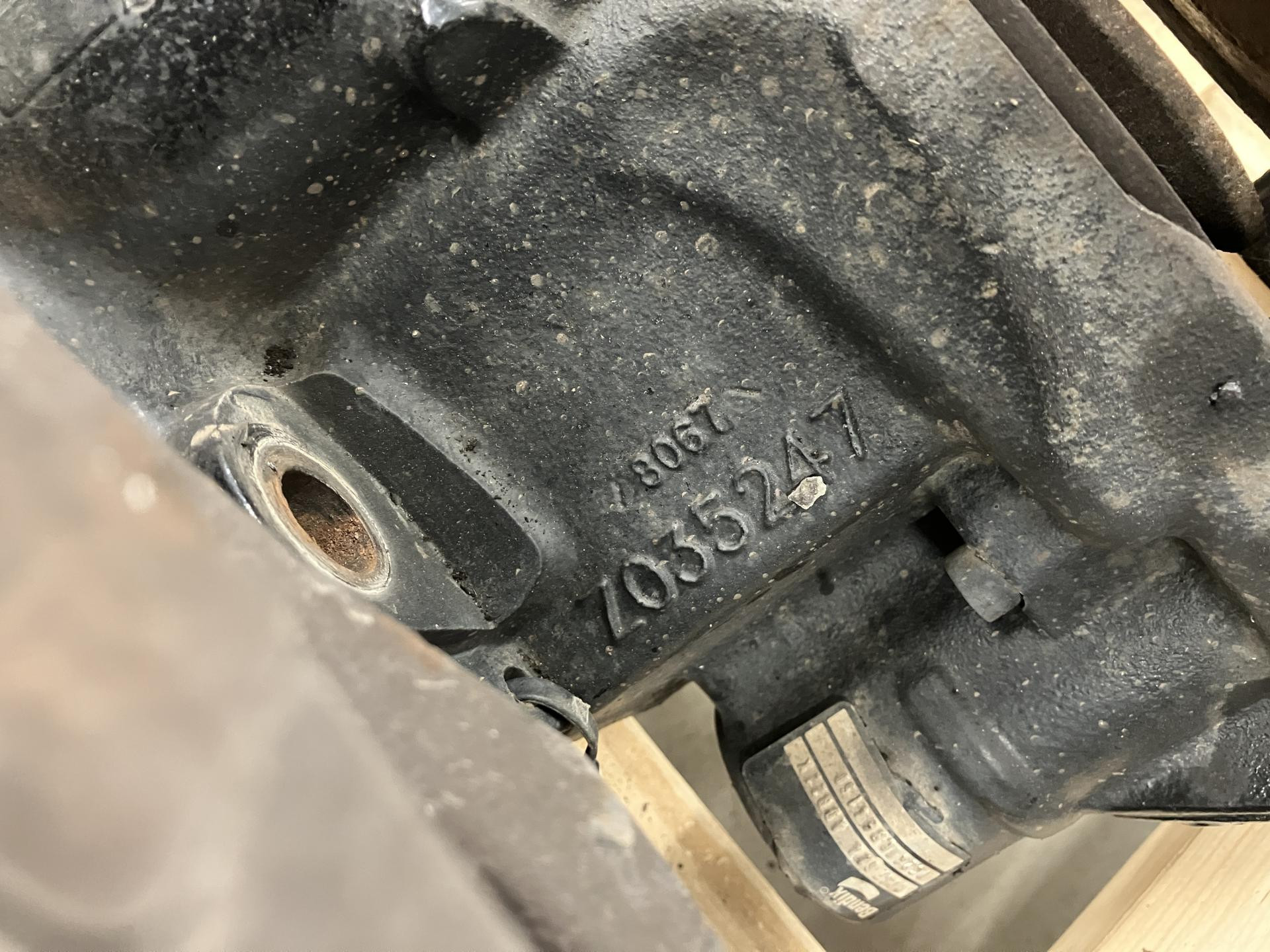 Z035247 | Peterbilt 579 Caliper for Sale