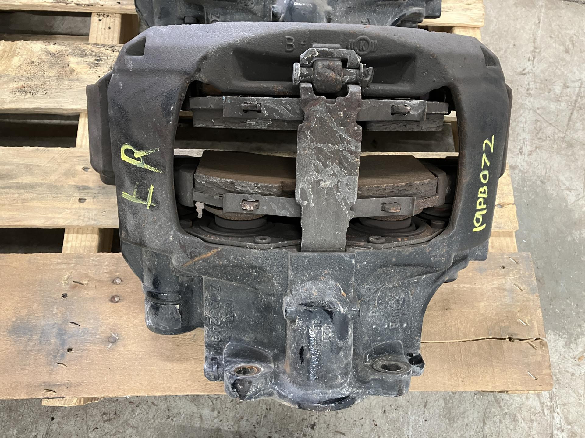Peterbilt 579 Caliper for Sale