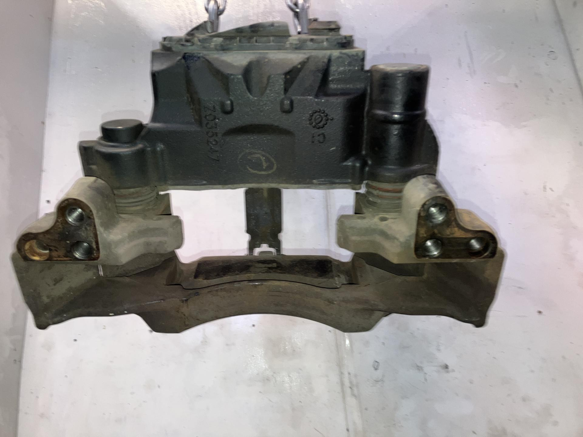 Z035427 | Freightliner CASCADIA Caliper for Sale