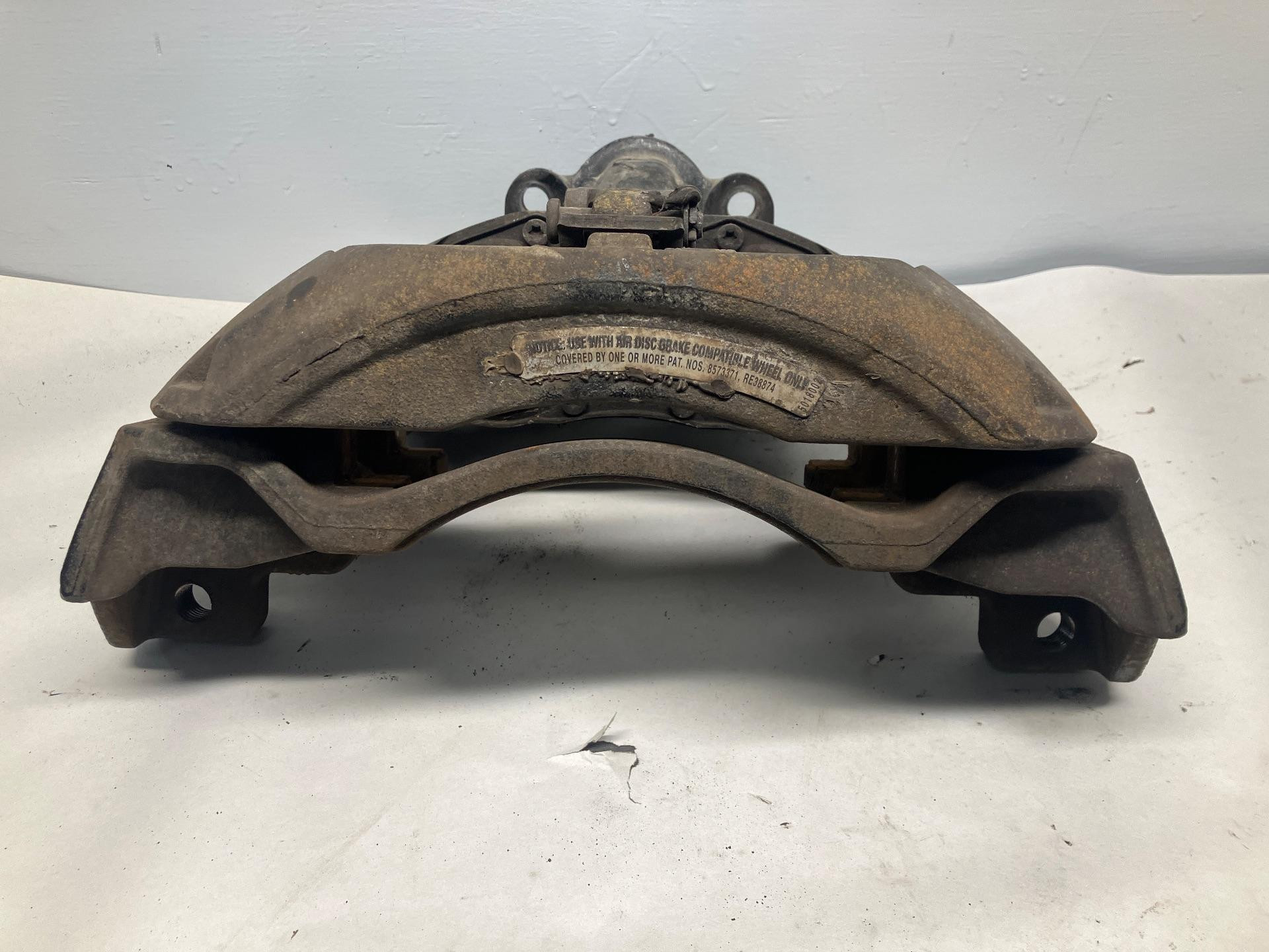 ざざ Z035247 | Kenworth T680 Caliper for Sale
