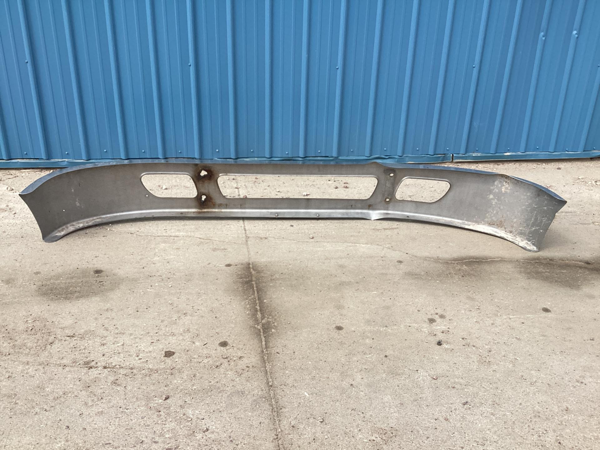3538293C4 | International WORKSTAR Bumper for Sale