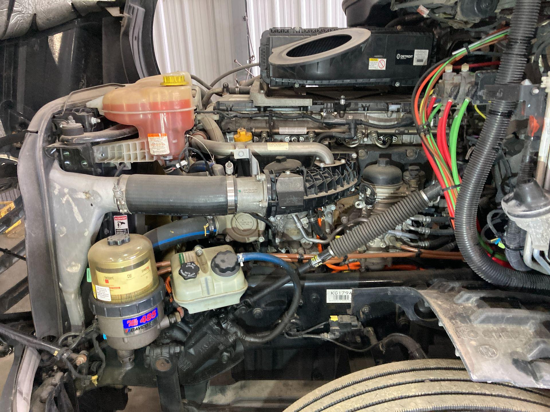 Detroit DD15 Engine Assembly for Sale
